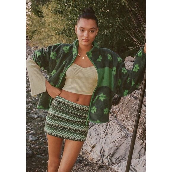 Urban Outfitters Peachy Low Rise Mini Skirt - Picture 2 of 9